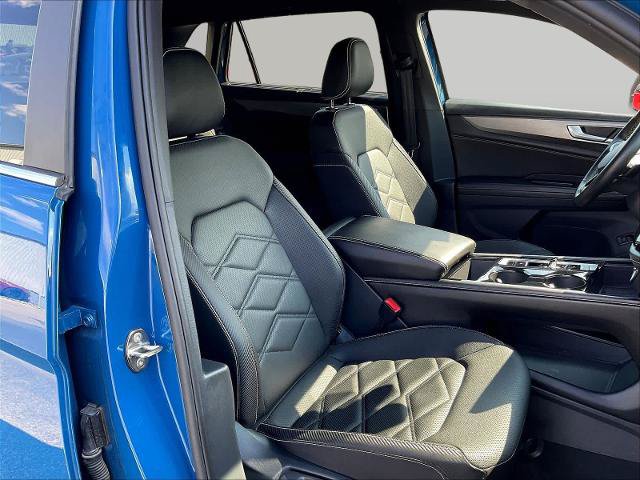 Used 2025 Volkswagen Atlas Cross Sport SE FWD image 30