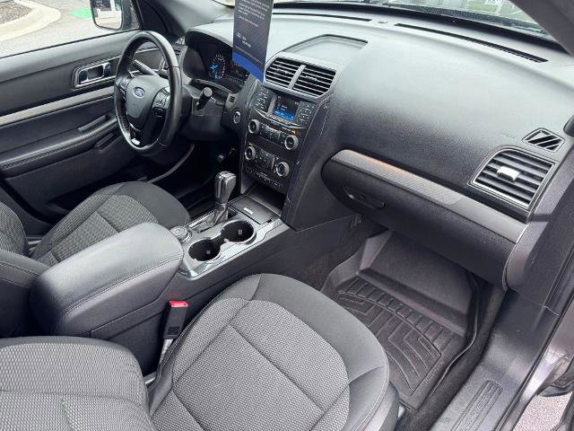 Certified 2018 Ford Explorer XLT AWD/4WD image 22