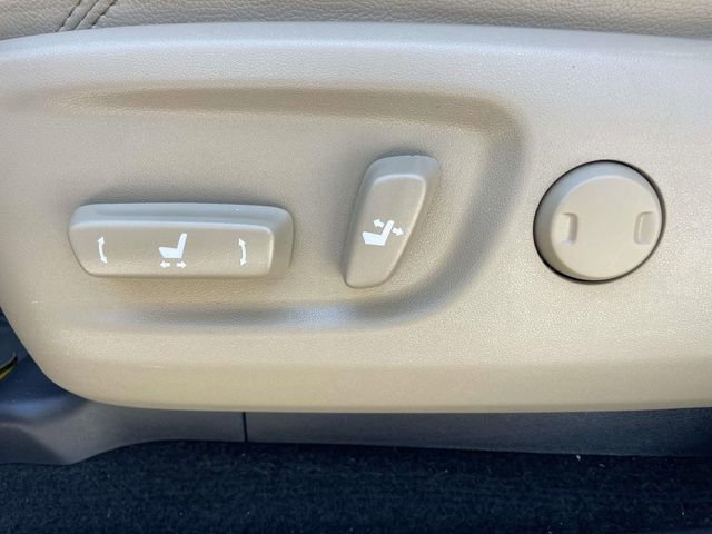 Used 2023 Toyota 4Runner Limited AWD/4WD image 20