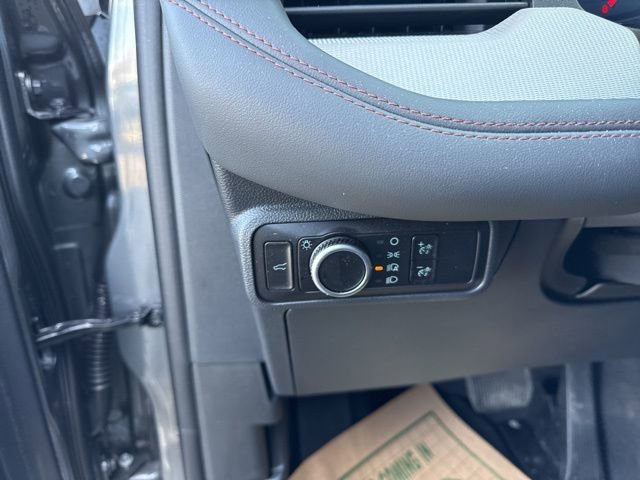 Certified 2025 Ford Explorer Active image 18