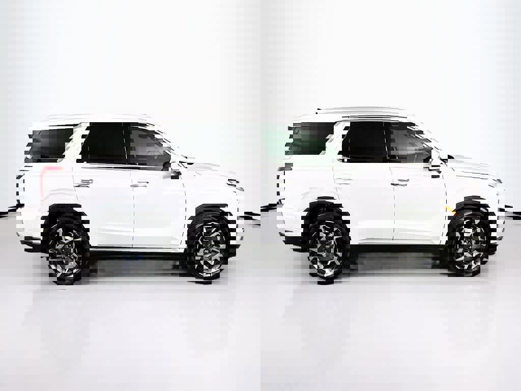 Used 2024 Hyundai Palisade Limited image 6