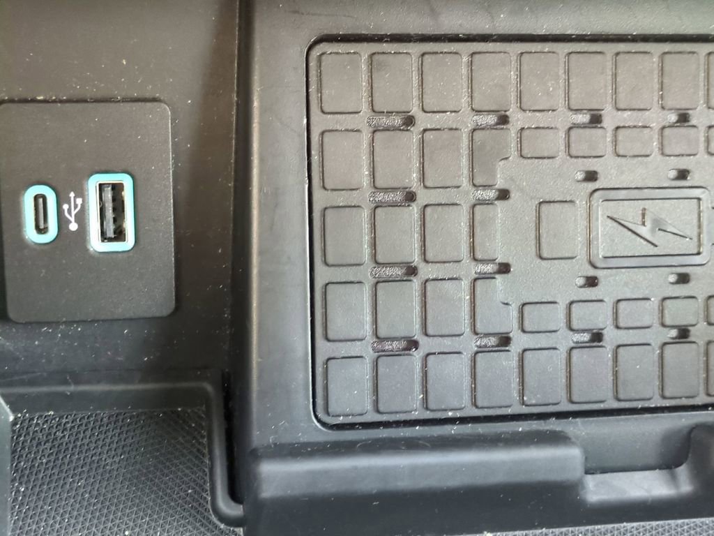 Certified 2023 Ford F150 Platinum w/ Equipment Group 701A High image 20