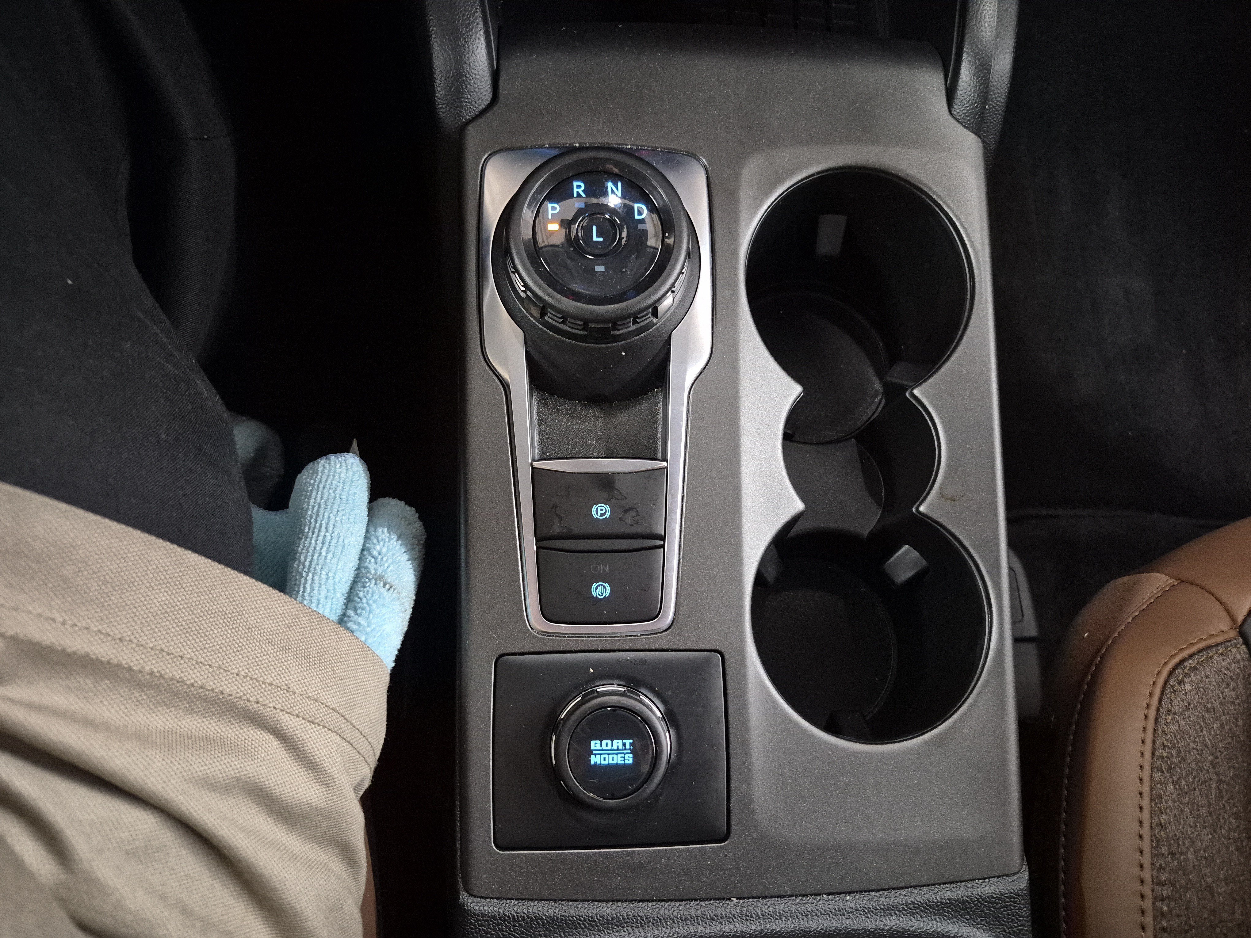 Certified 2025 Ford Bronco Sport Outer Banks w/ Outer Banks Tech Package+ AWD/4WD image 30
