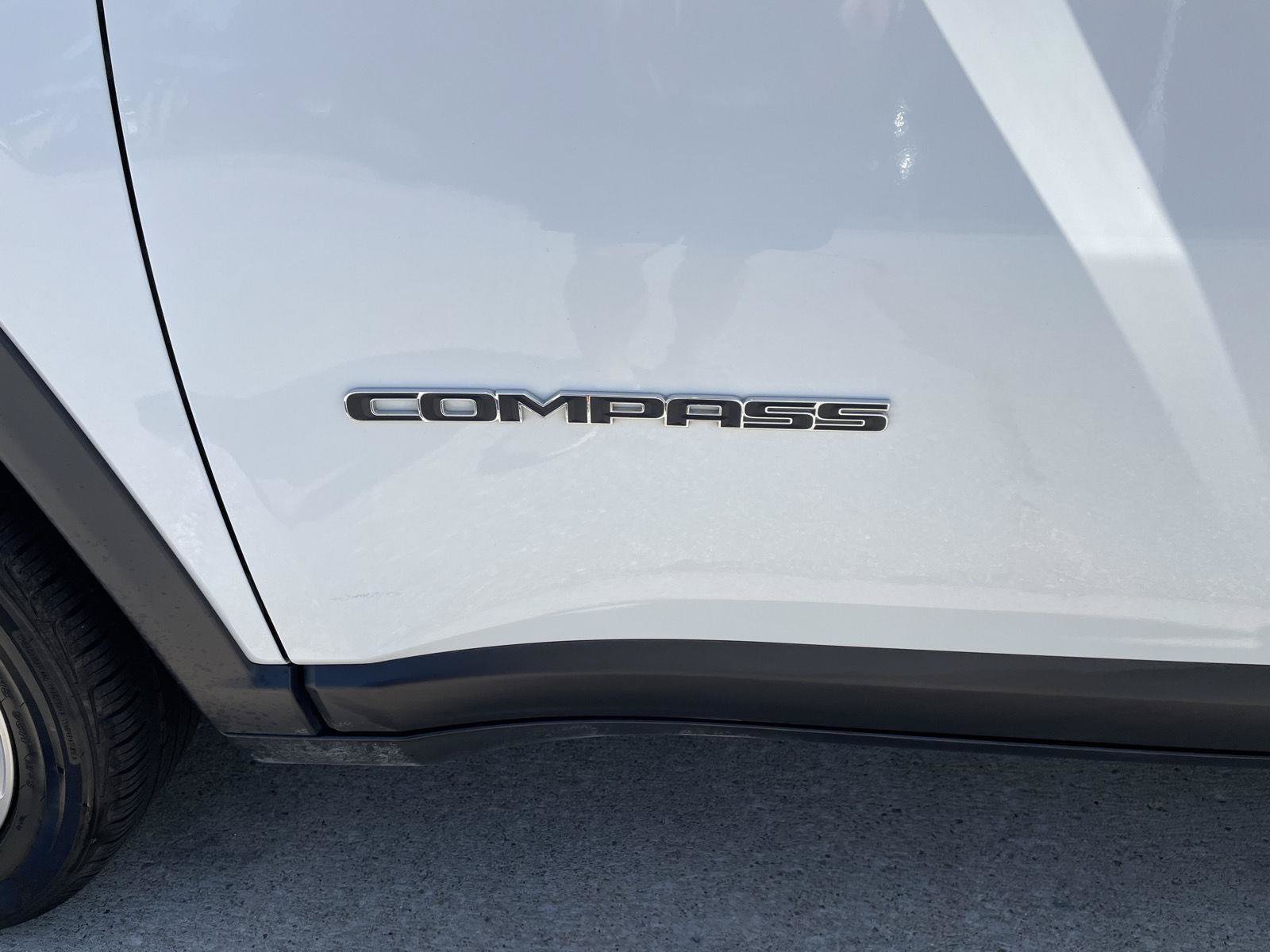 Used 2025 Jeep Compass Limited AWD/4WD image 34