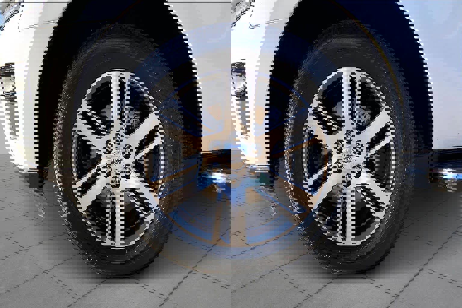 Certified 2023 Ford Expedition XLT image 11