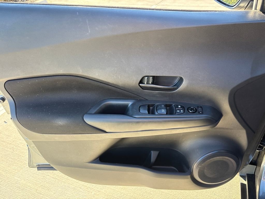 Used 2024 Nissan Kicks S image 15