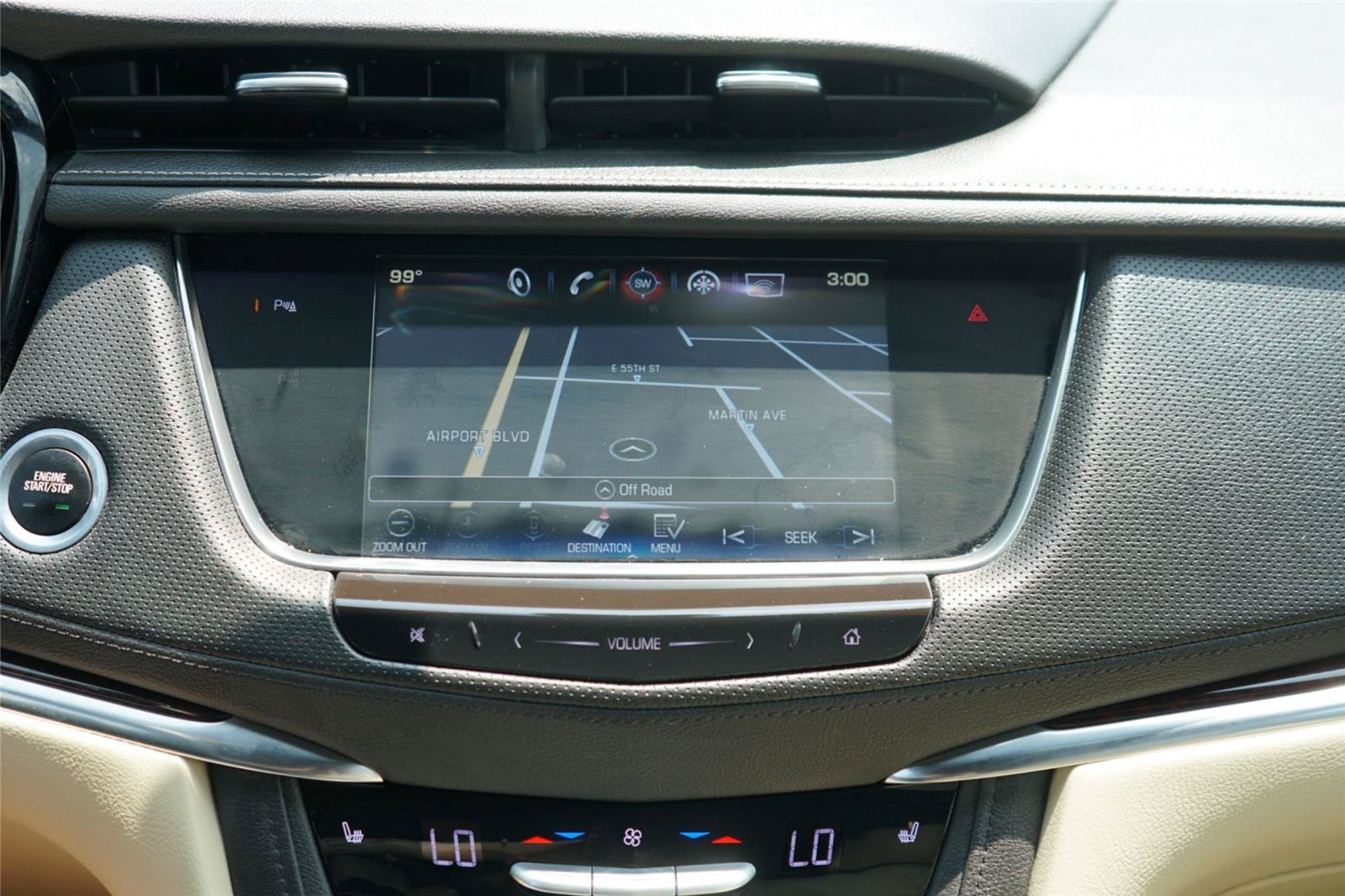 Used 2017 Cadillac XT5 Luxury w/ Driver Awareness Package FWD image 13