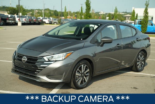 Used 2025 Nissan Versa SV FWD image 4