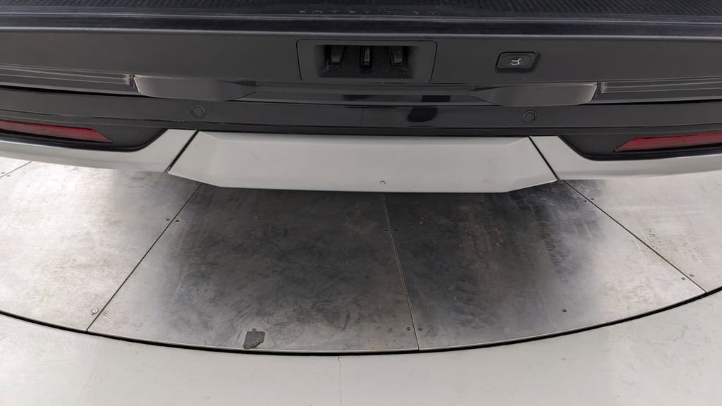 Certified 2025 Ford Expedition Platinum image 7