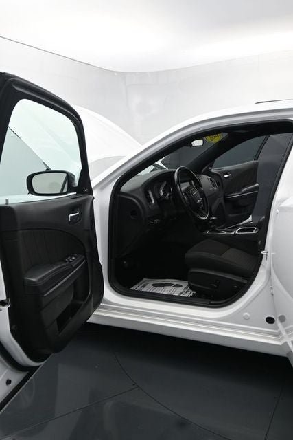 Used 2023 Dodge Charger SXT RWD image 16