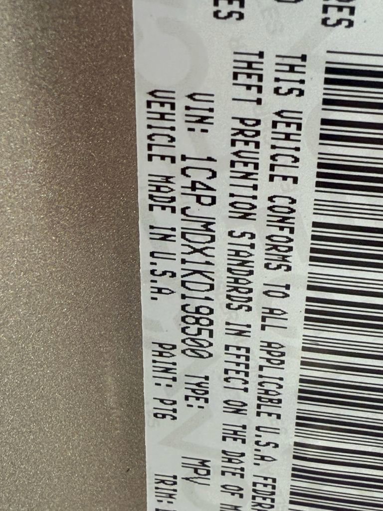 Used 2019 Jeep Cherokee Limited image 35