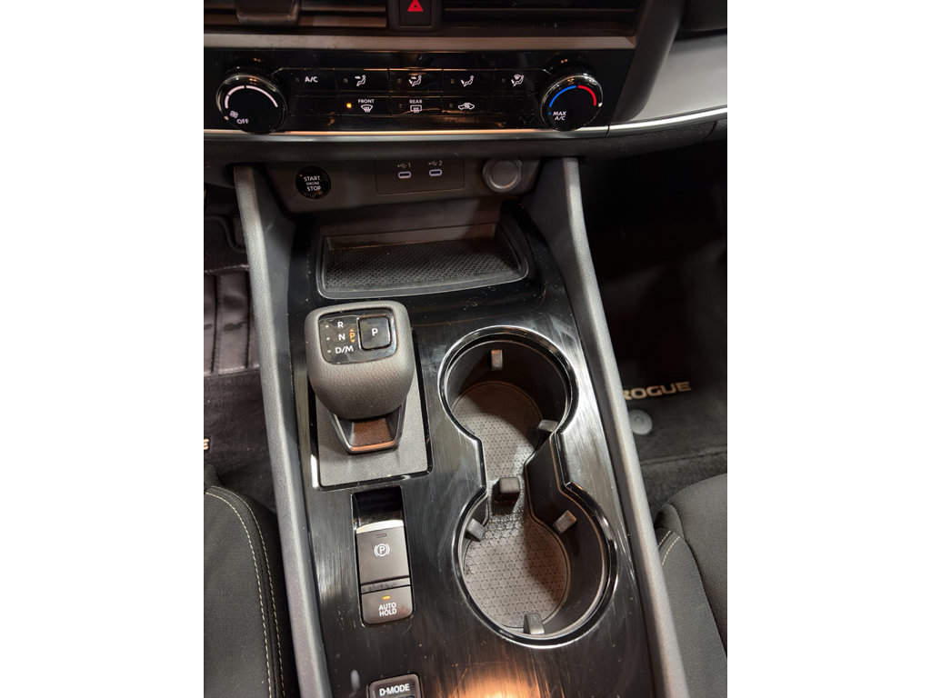 Used 2024 Nissan Rogue SV FWD image 18