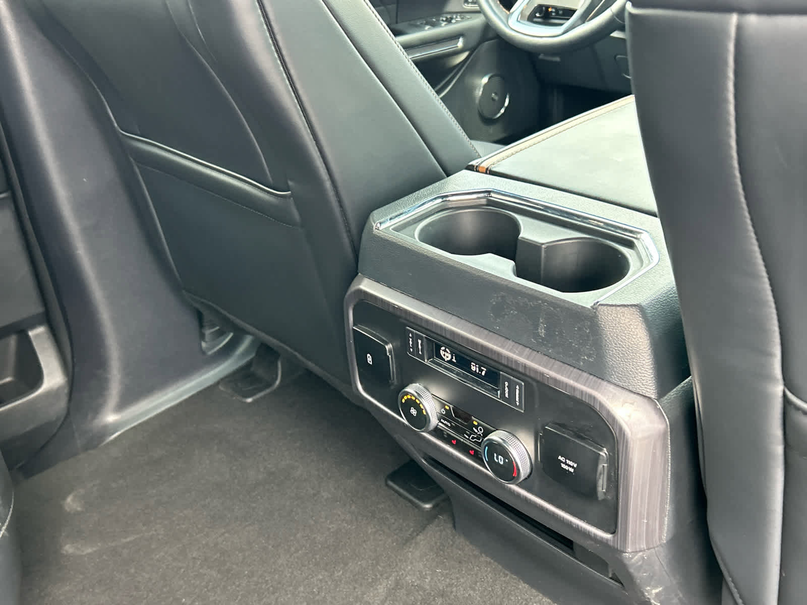 Certified 2024 Ford Expedition Max Platinum image 23