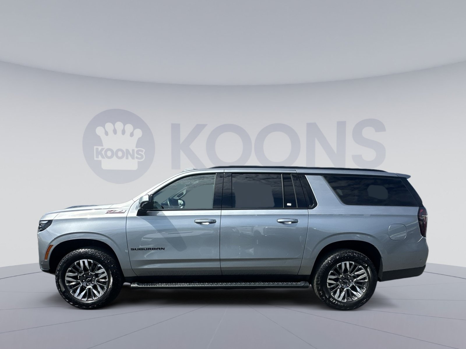 Used 2025 Chevrolet Suburban Z71 AWD/4WD image 13
