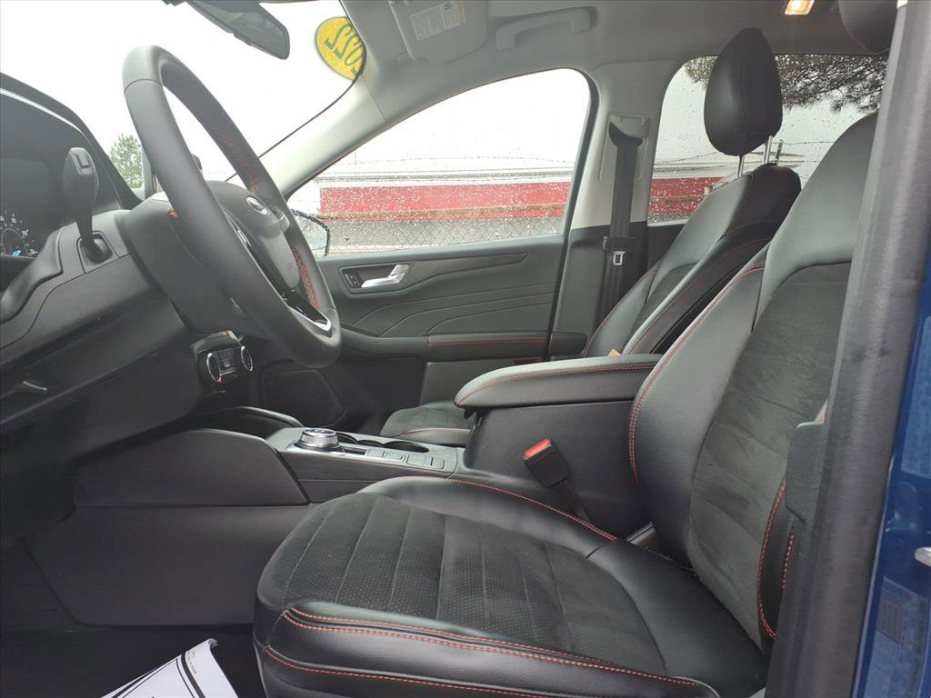 Certified 2022 Ford Escape SEL w/ SEL Stealth AWD Package image 14