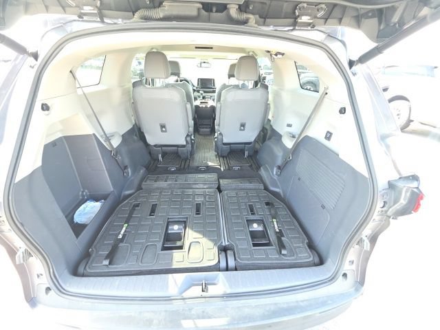Used 2024 Toyota Sienna XLE w/ XLE Plus Package AWD/4WD image 30