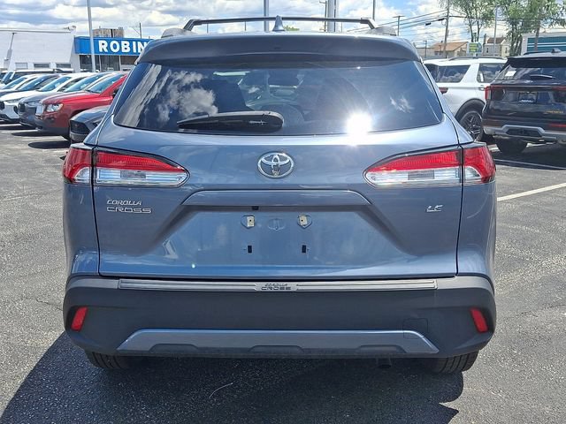 Used 2023 Toyota Corolla Cross LE w/ Moonroof Package FWD image 5