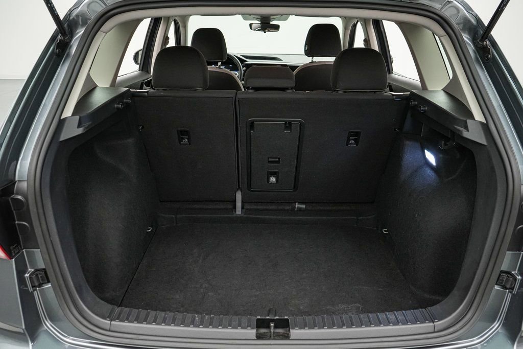 Used 2024 Volkswagen Taos S image 19