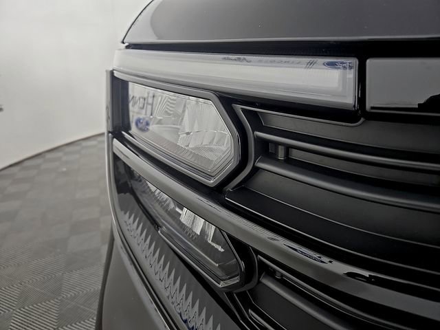 Certified 2025 Ford Expedition Active AWD/4WD image 10