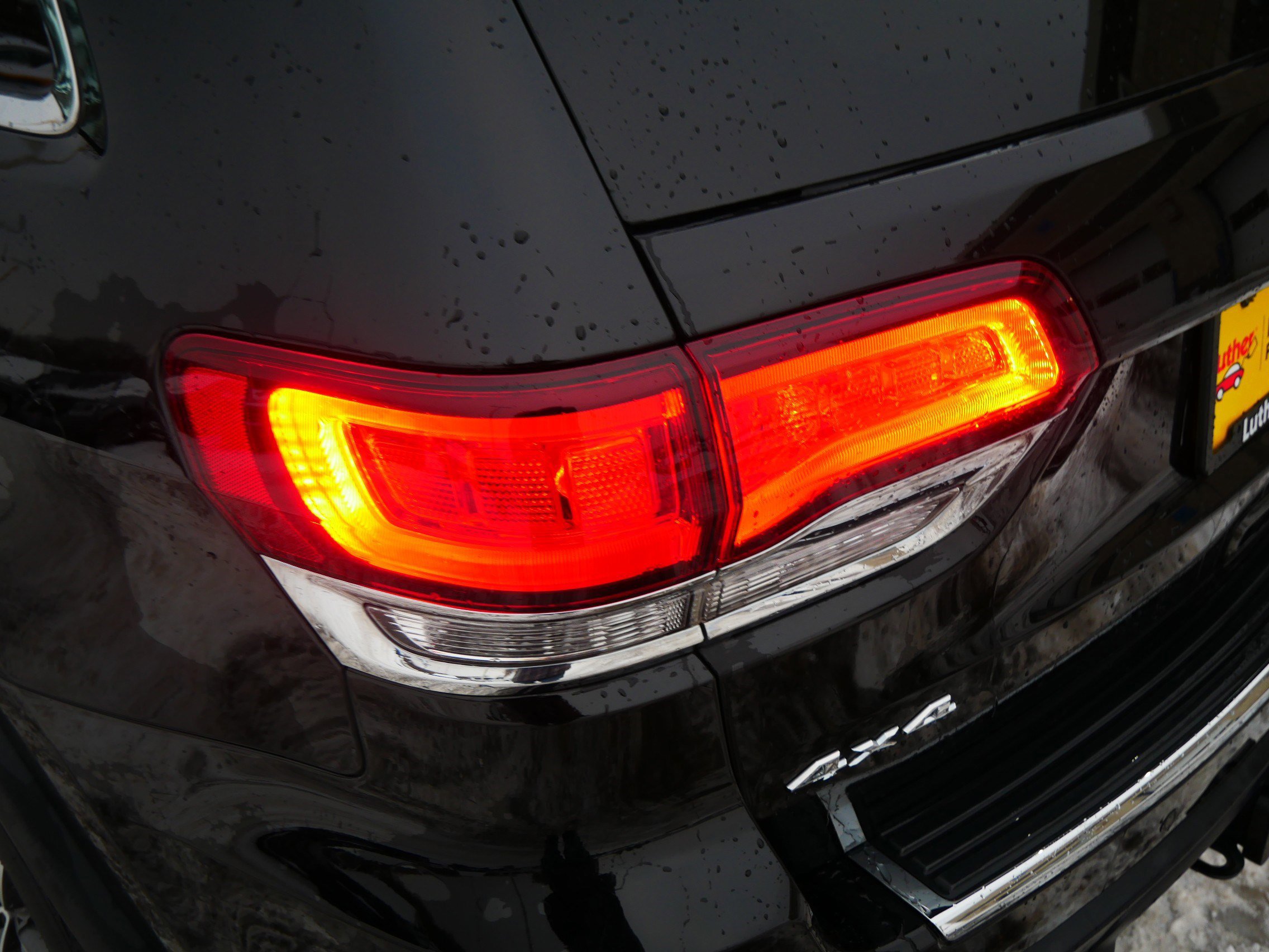 Used 2021 Jeep Grand Cherokee Limited w/ Trailer Tow Group IV image 17