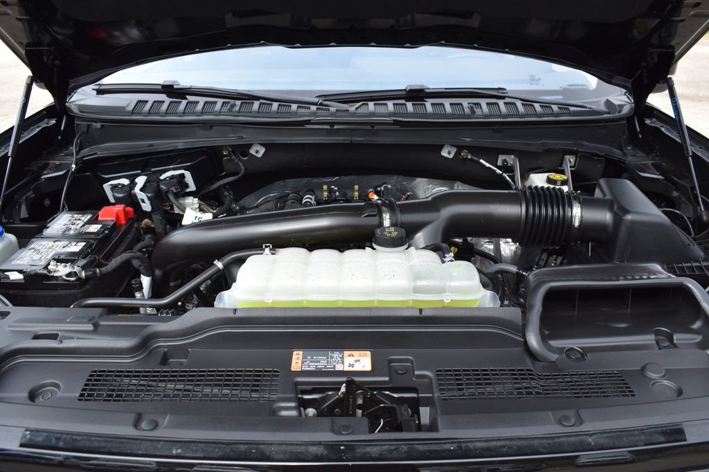 Certified 2025 Ford Expedition Platinum AWD/4WD image 11