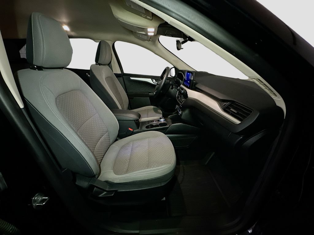 Certified 2020 Ford Escape SE AWD/4WD image 38