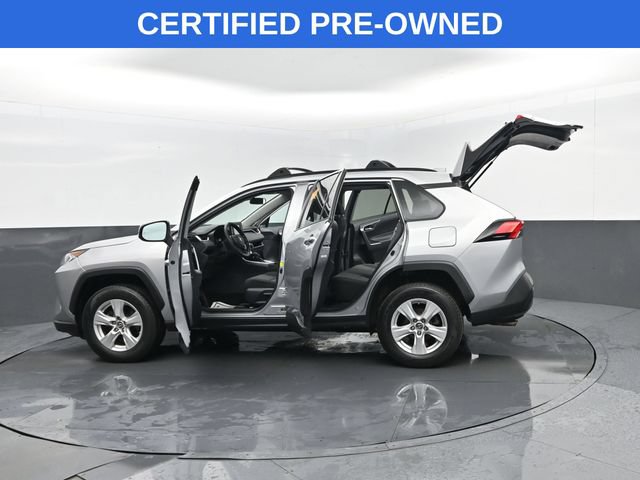 Used 2019 Toyota RAV4 XLE w/ All Weather Liner Package AWD/4WD image 29