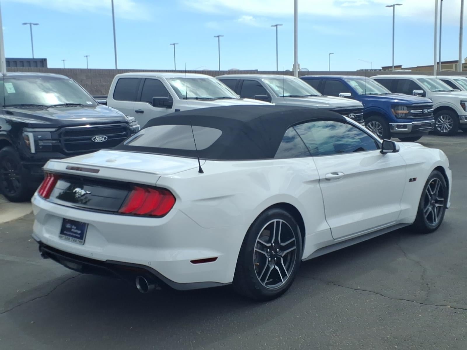 Certified 2018 Ford Mustang Premium RWD image 4