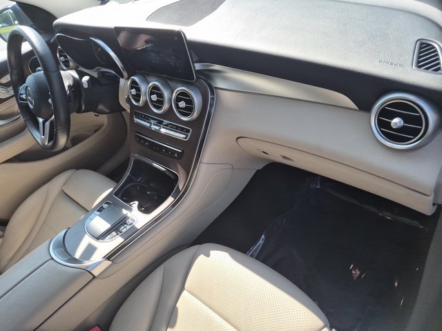 Used 2022 Mercedes-Benz GLC 300 4MATIC w/ Premium Package Lite image 35
