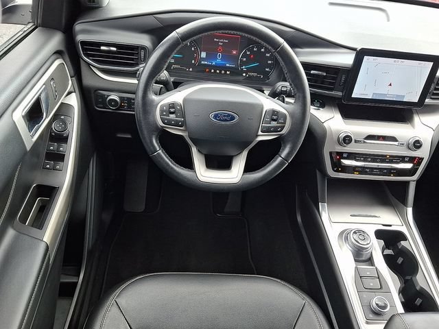 Certified 2020 Ford Explorer XLT w/ Equipment Group 202A AWD/4WD image 13