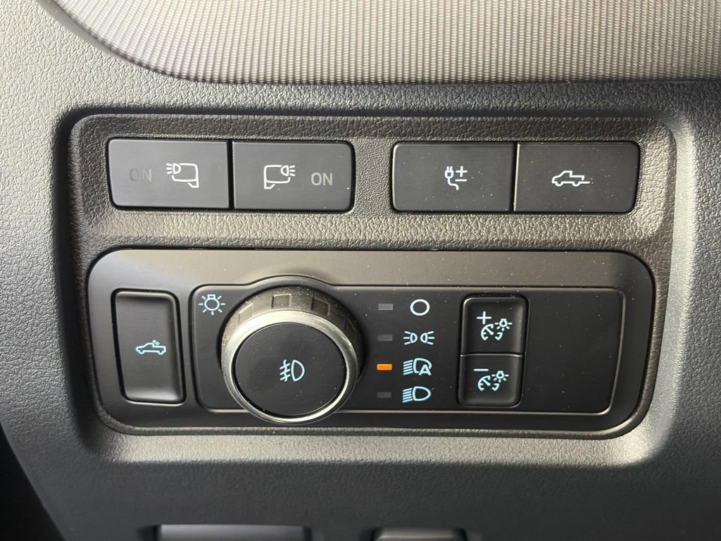 Certified 2024 Ford F350 Platinum image 25