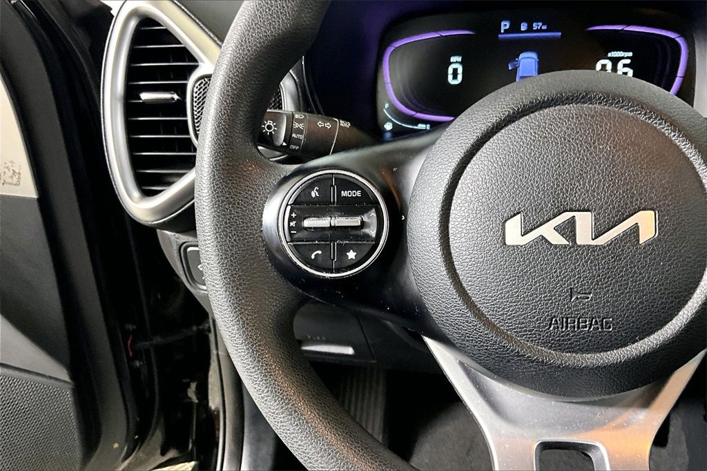 Used 2024 Kia Soul LX w/ Option Group 015 image 14