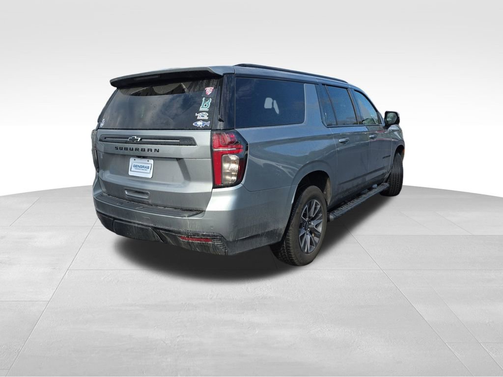 Used 2023 Chevrolet Suburban Z71 w/ Luxury Package AWD/4WD image 9