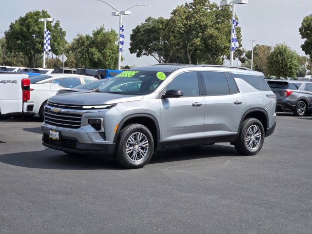 Used 2024 Chevrolet Traverse LT FWD image 6