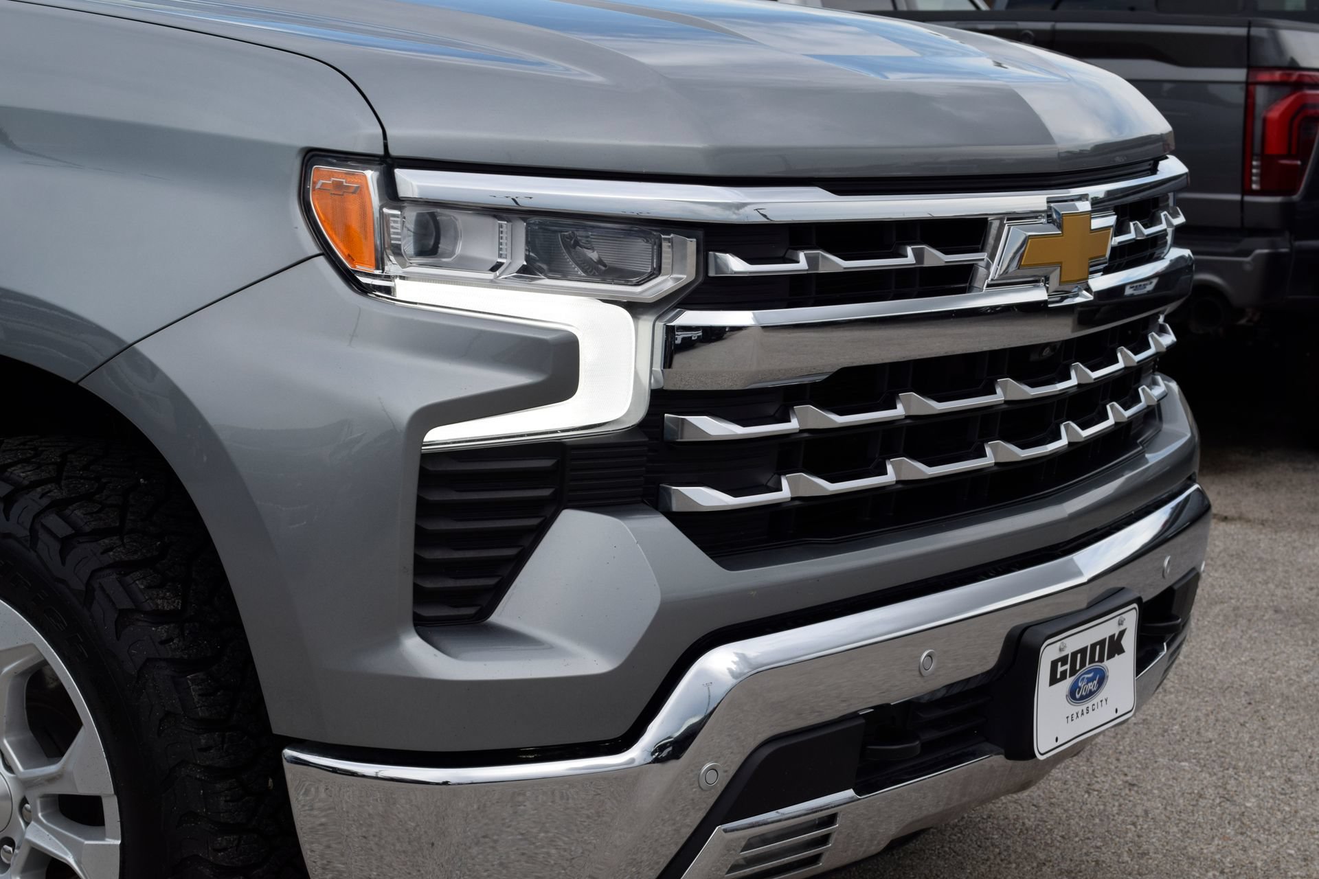 Used 2023 Chevrolet Silverado 1500 LTZ w/ LTZ Premium Package AWD/4WD image 26