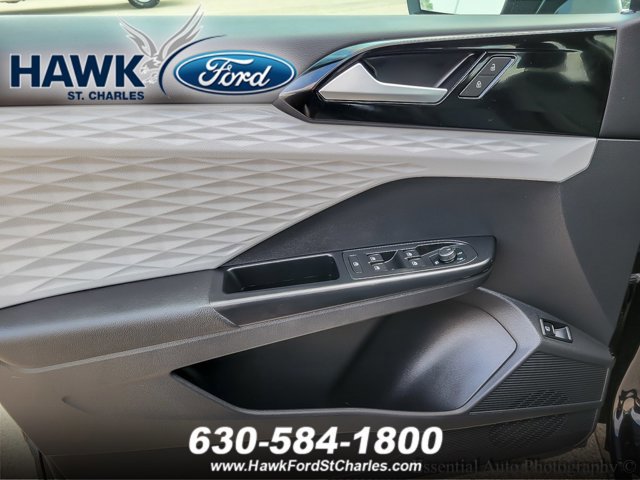 Used 2022 Volkswagen Taos S image 16