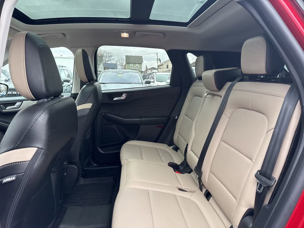 Certified 2022 Ford Escape SEL image 18