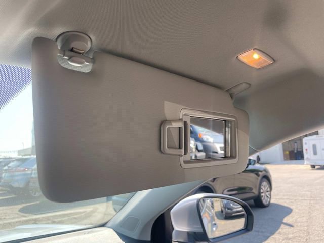 Used 2024 Volkswagen Taos SE image 33