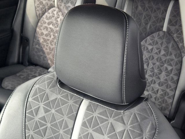 Used 2024 Toyota Highlander XLE image 22