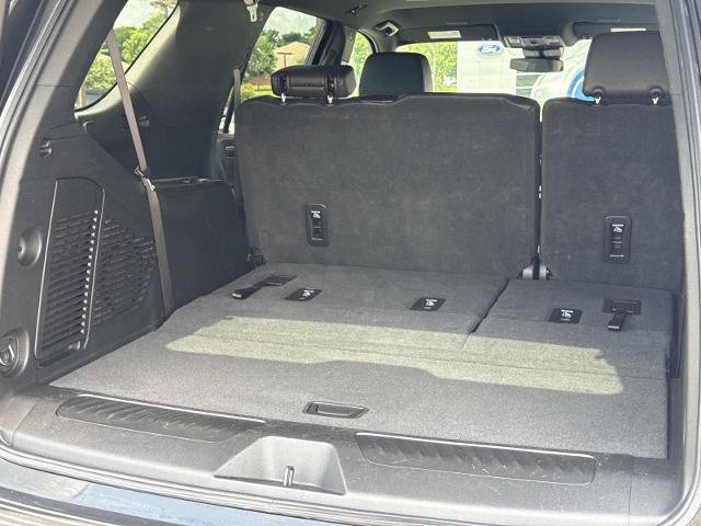 Used 2025 Chevrolet Tahoe LT RWD image 12