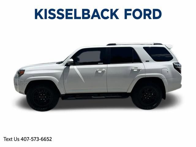 Used 2021 Toyota 4Runner SR5 Premium w/ Moonroof Package RWD image 6