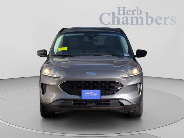 Certified 2022 Ford Escape SE w/ SE Sport Appearance Package AWD/4WD image 2
