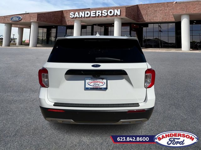 Certified 2021 Ford Explorer XLT w/ Equipment Group 202A image 4