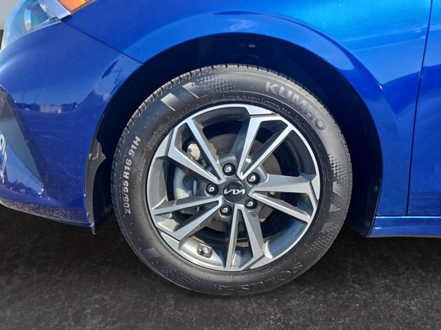 Used 2024 Kia Forte LXS w/ LXS Technology Package FWD image 14