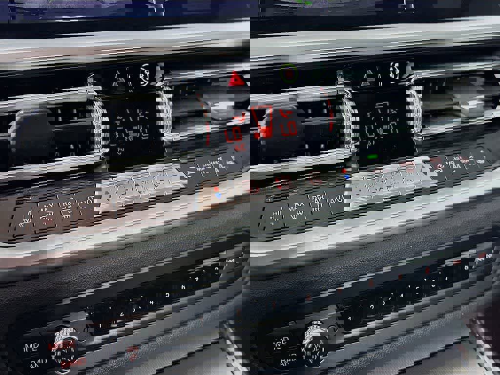 Used 2022 BMW 430i Convertible image 16