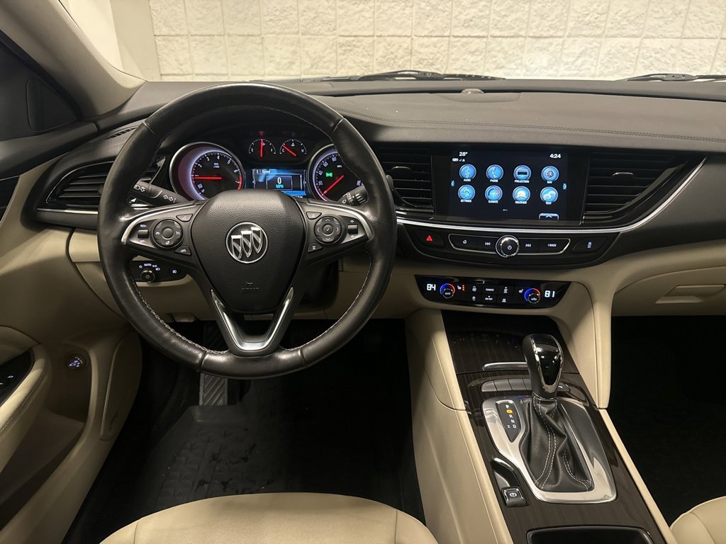 Used 2018 Buick Regal Essence w/ Driver Confidence Package #1 image 15