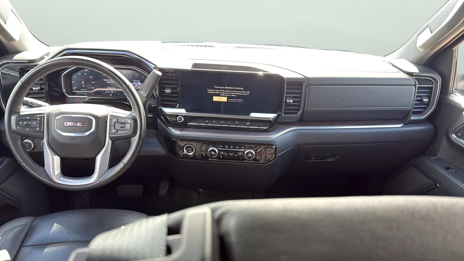 Used 2024 GMC Sierra 1500 SLT AWD/4WD image 9