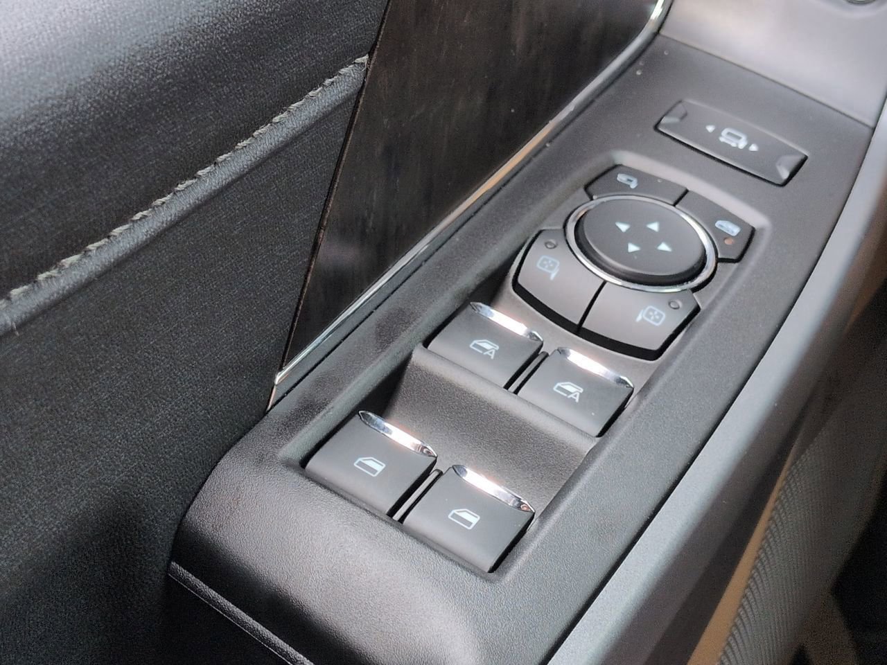 Certified 2024 Ford F350 Lariat w/ Lariat Ultimate Package image 23