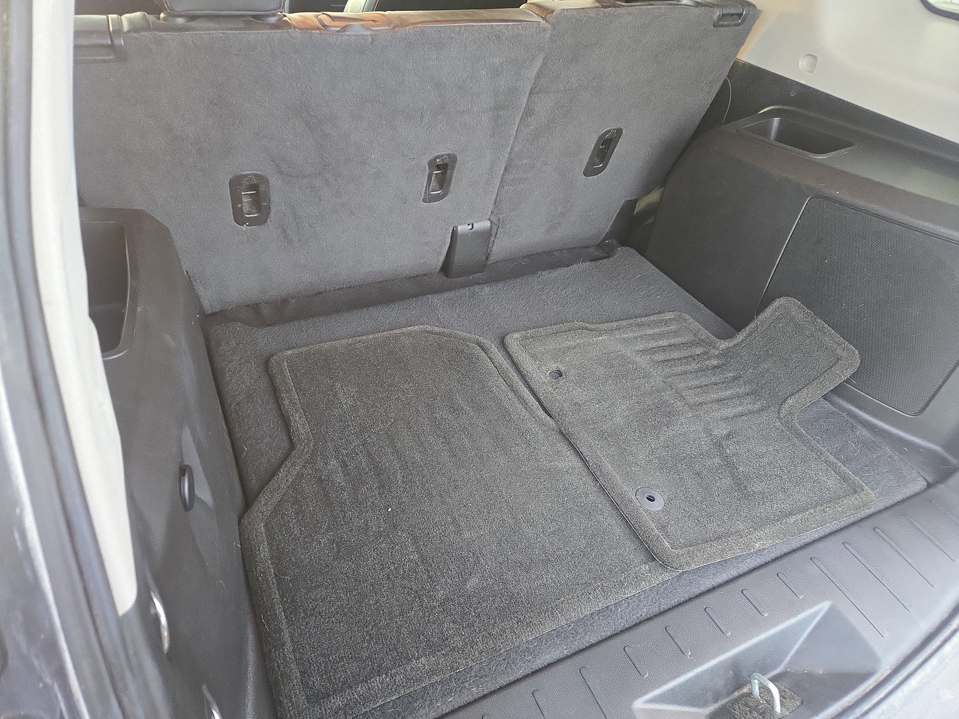 Used 2017 GMC Terrain SLT w/ Open Road Package image 19