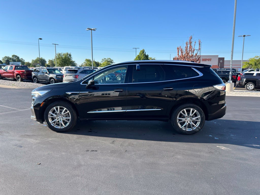 Used 2023 Buick Enclave Premium w/ Experience Buick Package AWD/4WD image 9